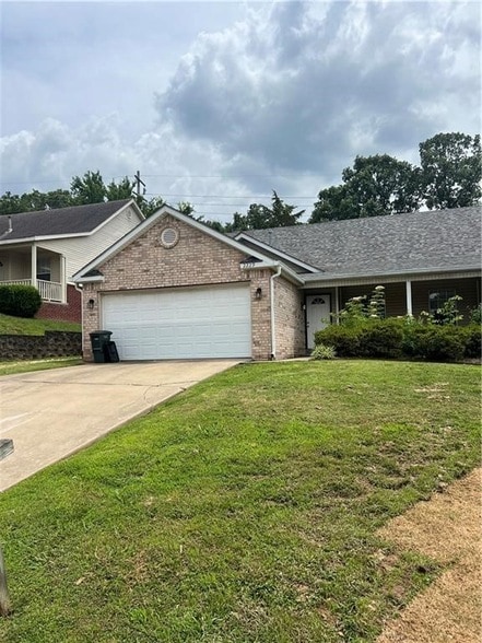 Photo - 2229 E Cinnamon Way
