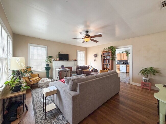 Photo - 2 Bedroom, Tech Terrace Home - Move In Special!