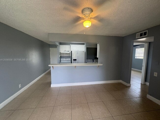 Photo - 4519 Treehouse Ln Unidad .