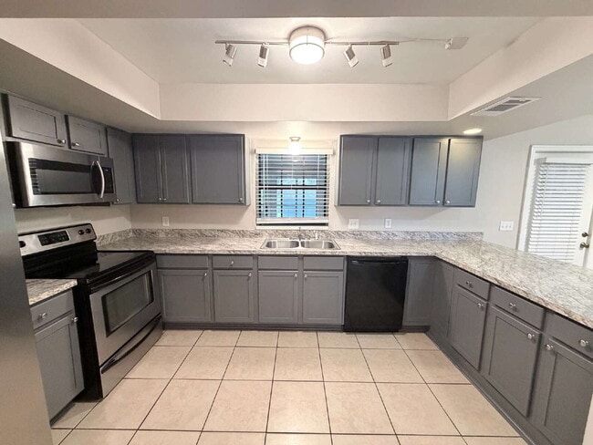 2139 Parker Rd