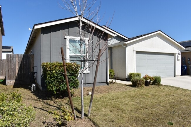 Photo - 671 Keenan Ct