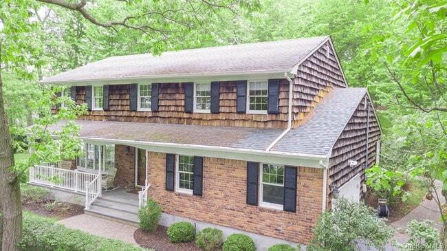 Building Photo - 451 River Rd