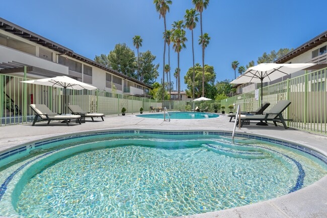 Photo - Tahquitz Court
