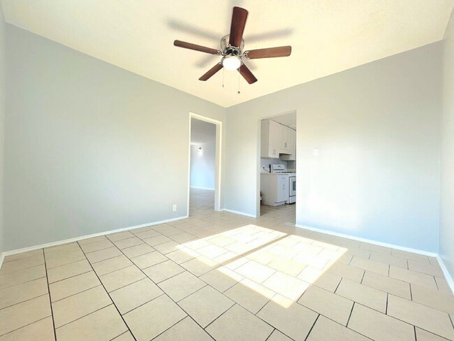 Photo - 8118 Stanford Ave