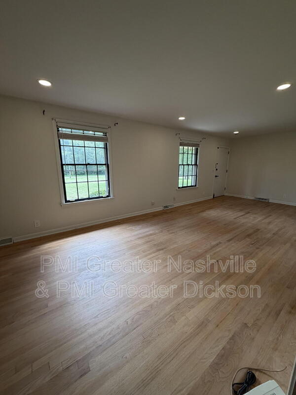 Photo - 49 Chandler Rd Unit B