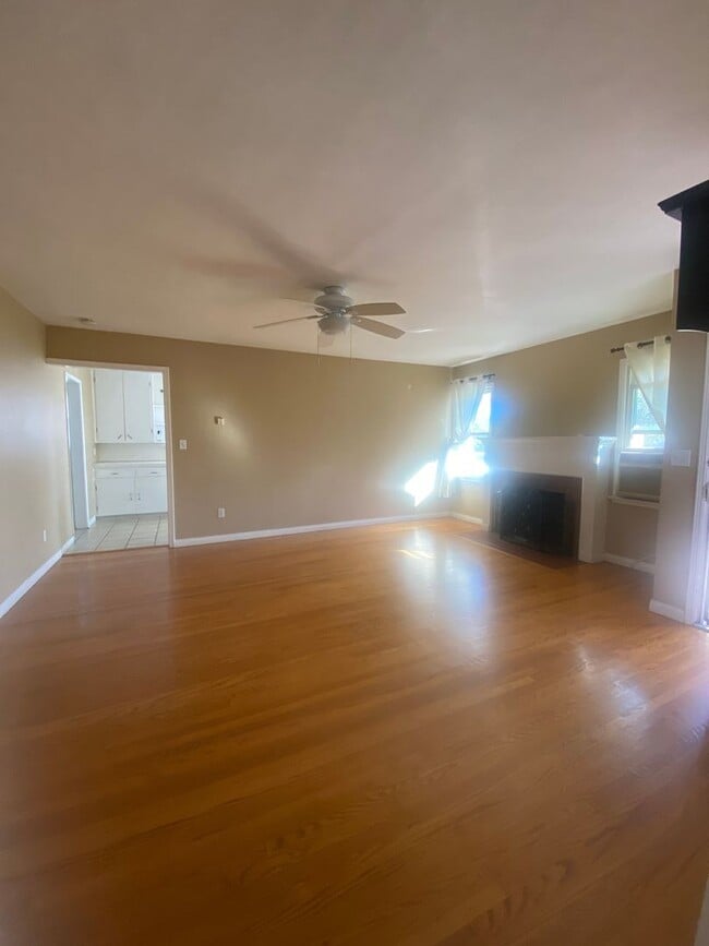 Photo - 409 E Puente St Unidad 409 E Puente Street