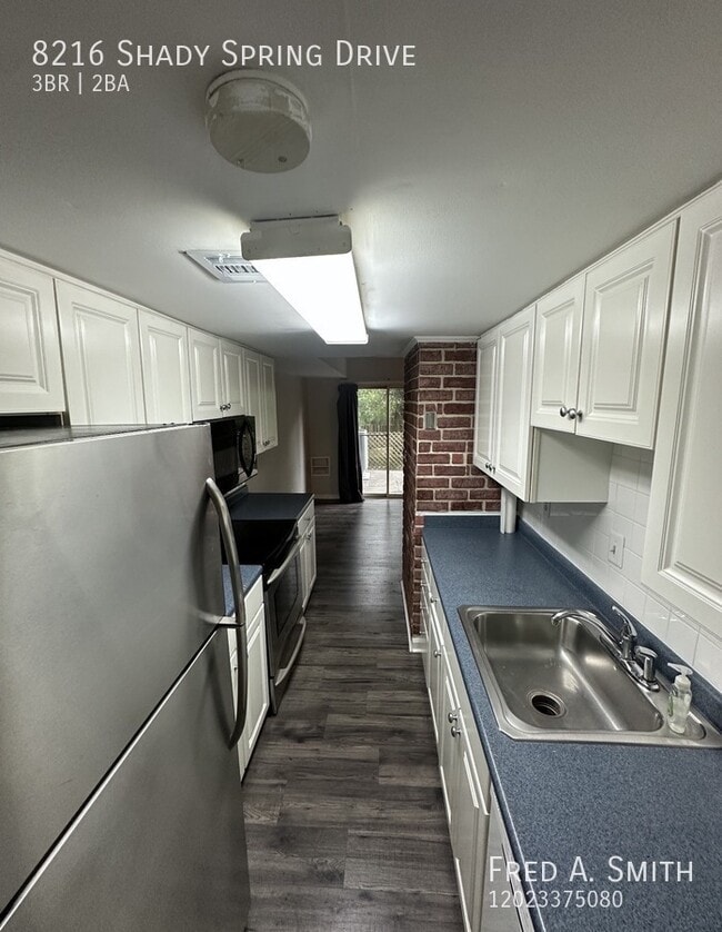 Photo - 8216 Shady Spring Dr