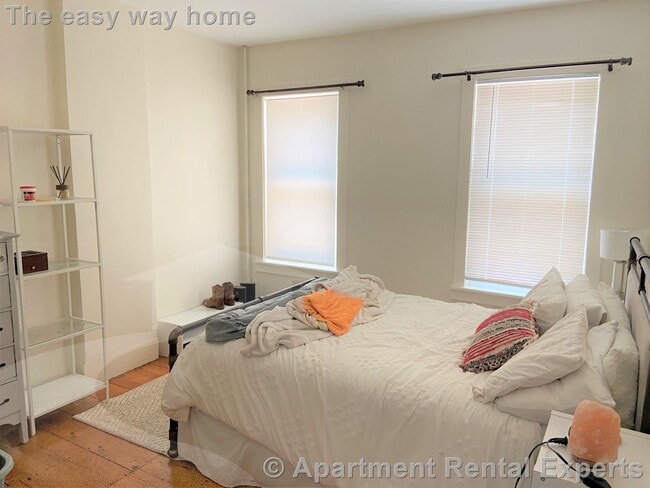 Photo - 37 Oak St Unidad #1R