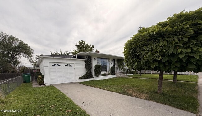 Photo - 751 Balzar Cir