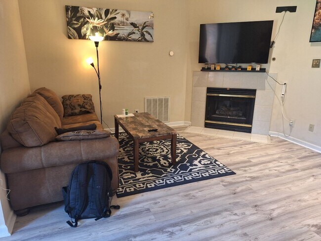 Photo - One level living in NorthWest Knoxville