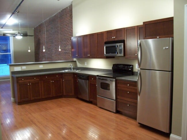 Photo - 120 N 3rd St Unit 302
