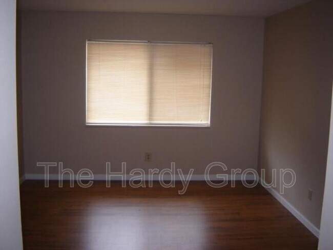 Photo - 310 Spring St Unidad Apt 17