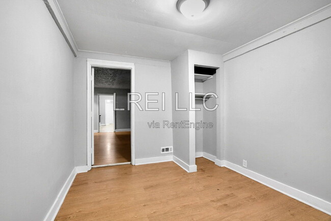 642 Sandra Ct
