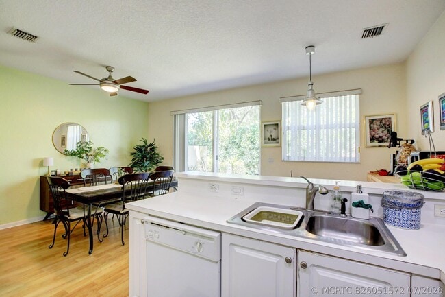 11705 NW 47th Dr