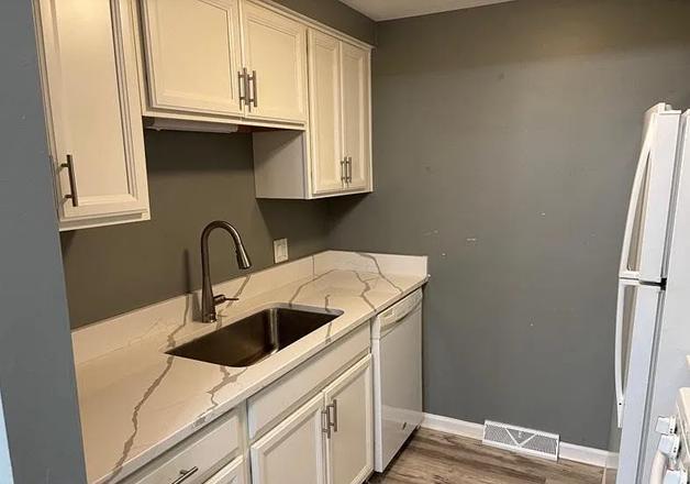 Photo - 120 Charter Oaks Dr