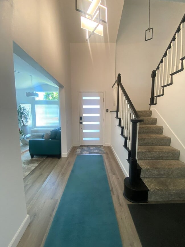 Photo - Beautiful Southwest Torrance Two-Story Home!