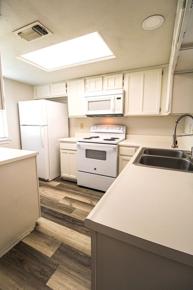 Photo - 933 Schertz Pkwy Unit 933 Schertz Parkway - 1