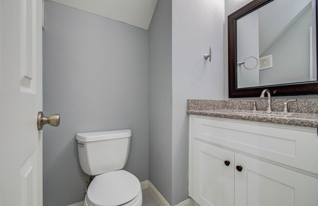 Photo - 402 Bendwood Dr Unidad True