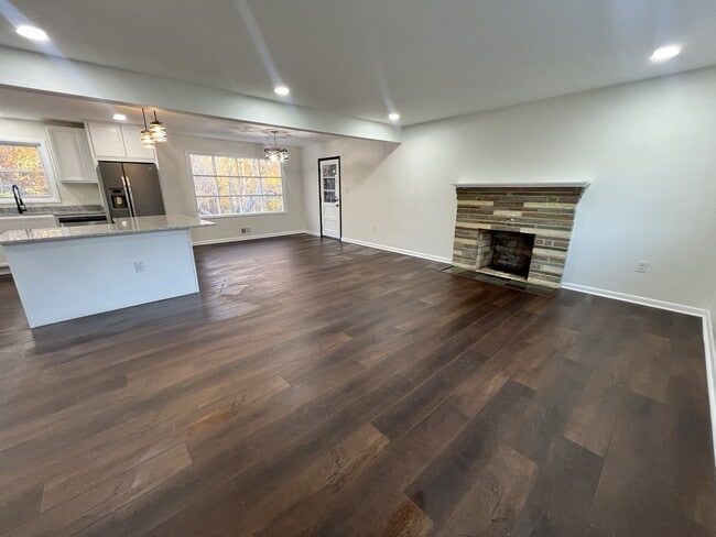 Photo - 7019 Groveton Dr Casa