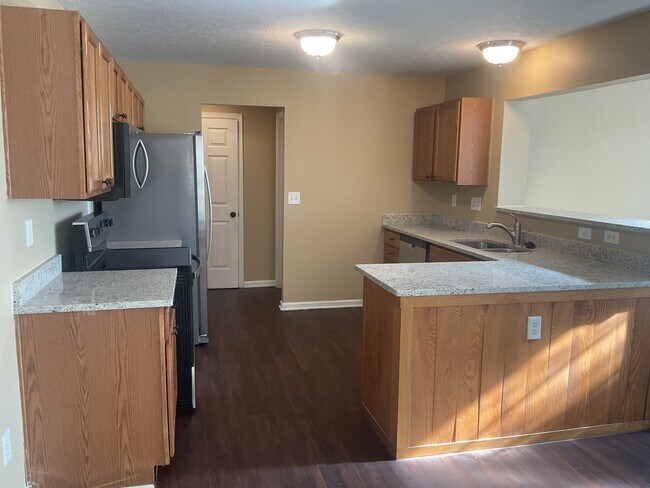 Photo - 515 Indian Lake Dr