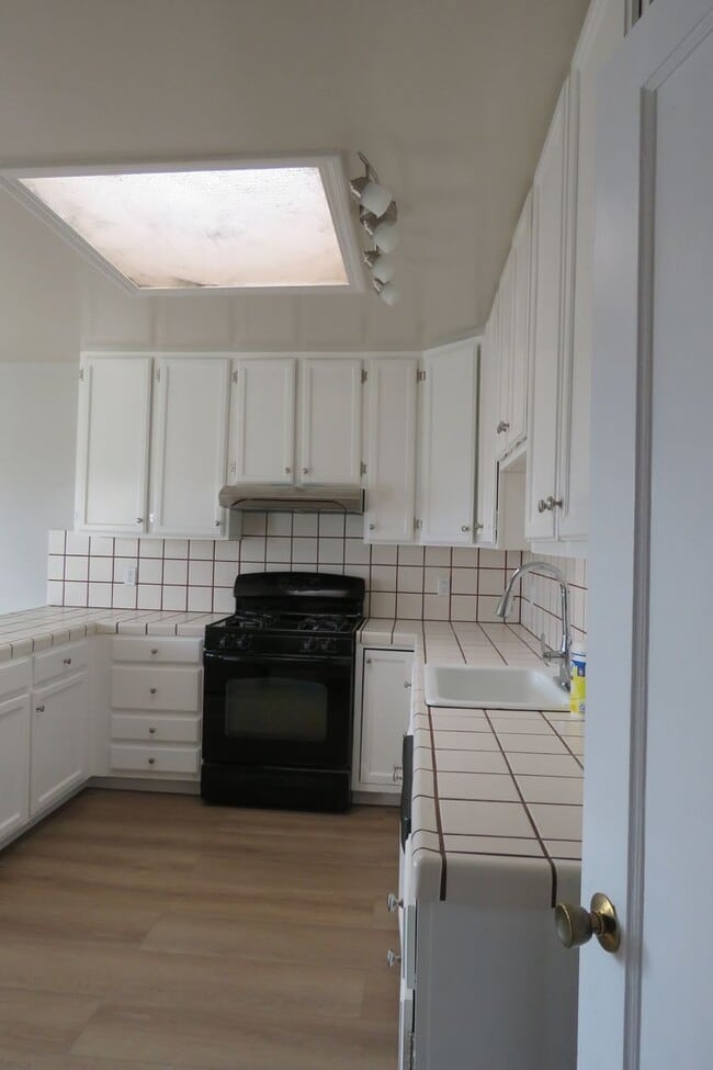 Photo - 489 Monterey