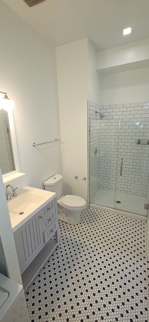 Photo - RAZDCPROPERTIES TRUST Unit 1