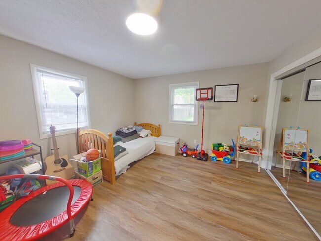 Photo - 267 N Minnesota St