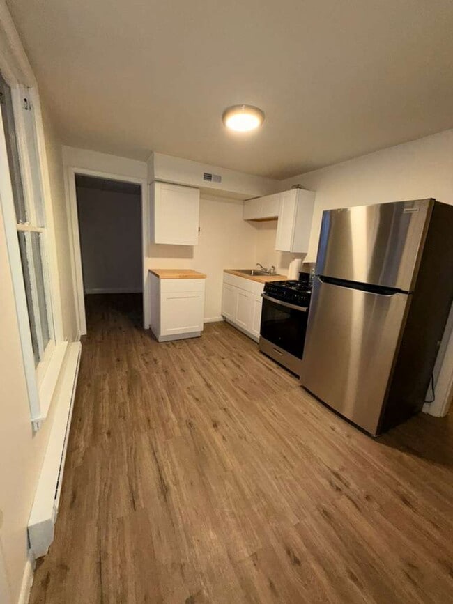 Photo - 18 Marvin Ave Unit #2