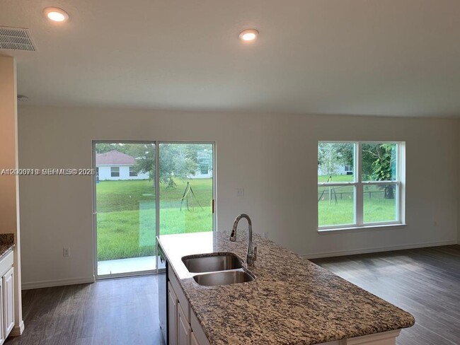 Photo - 2217 SW Halissee St