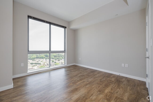 1BR, 1BA - 766SF - Bedroom