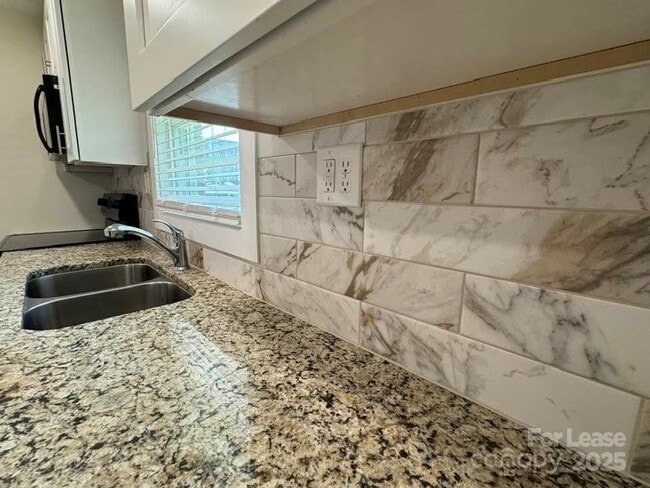 Photo - 19612 Oak St Unidad 1