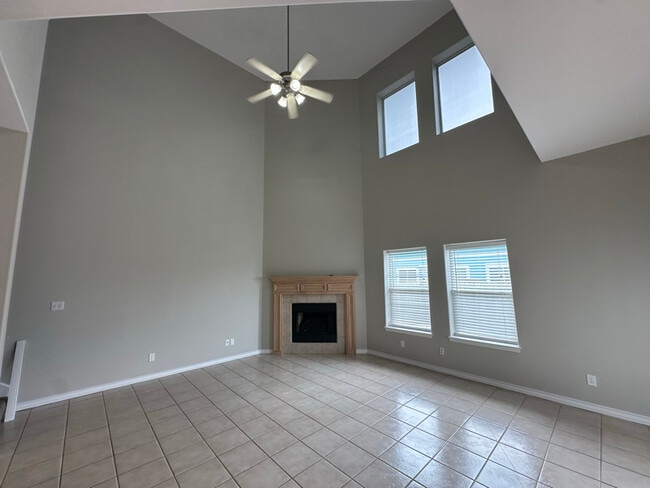 Photo - 15505 Palmira Ave Unidad B