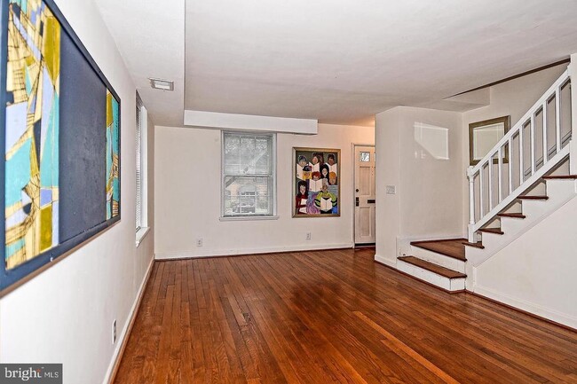 Photo - 2829 S Abingdon St