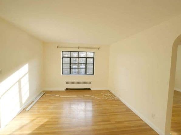 Photo - 69 Strathmore Rd Unit Apt5