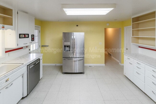 Photo - 2324 E South Crescent Ave