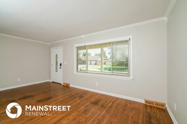 Photo - 7608 Greenfield Ave