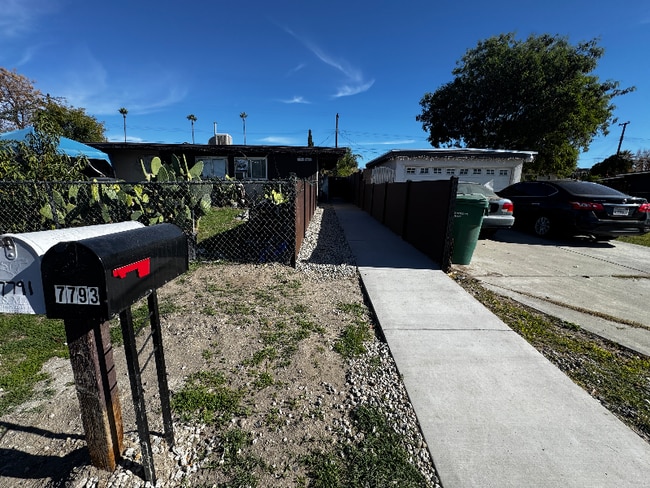 Building Photo - 7793 Merito Ave