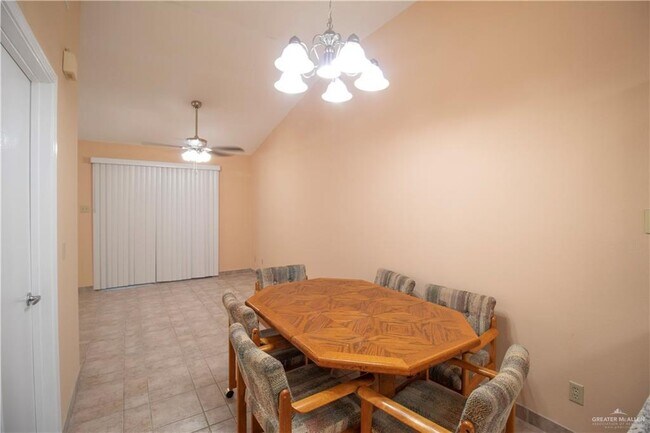 Photo - 19 River Bend Dr
