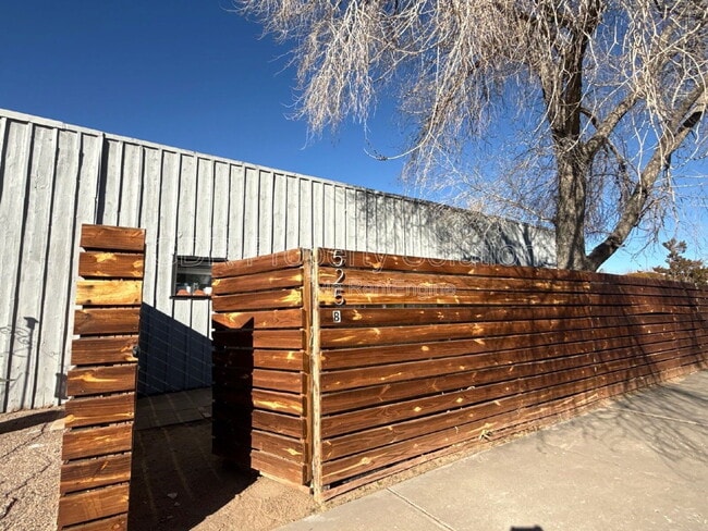 Photo - 3209 Burton Ave SE Unidad B