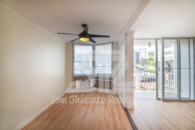 Photo - Corner unit on Pensacola!