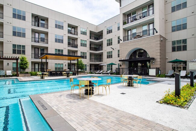 West End apartments — community photo