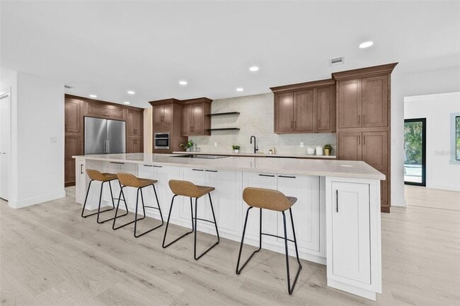4495 Clearwater Harbor Dr