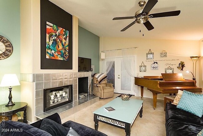 Photo - 926 W San Mateo Ct