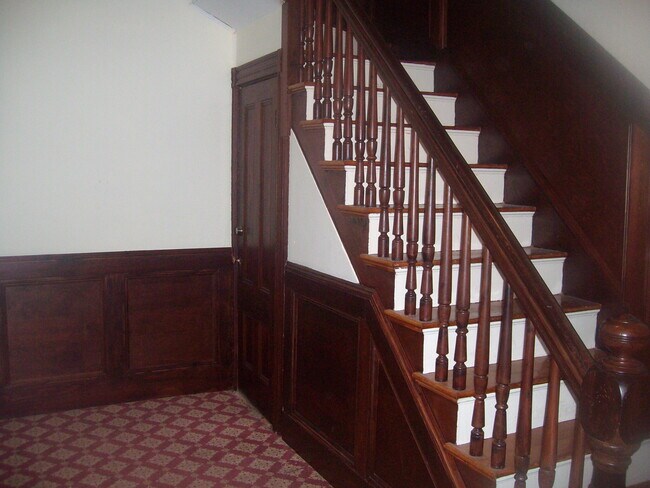 Photo - 137 Marcella St Unit 2