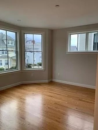 54 Waverly St Unit 2