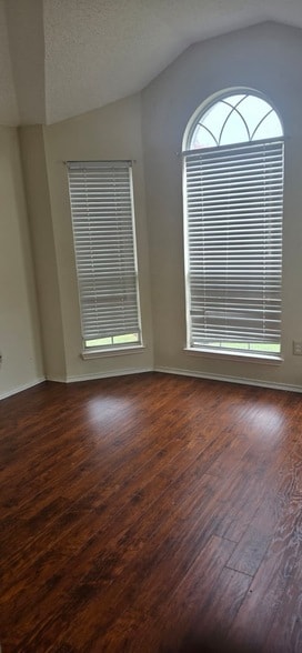 Photo - 1814 Mesa Ct
