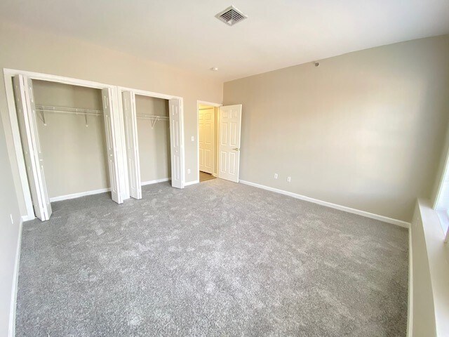 Photo - Spinnaker Square