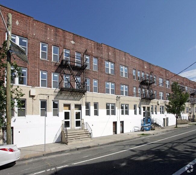 308-320 S 11th St  
