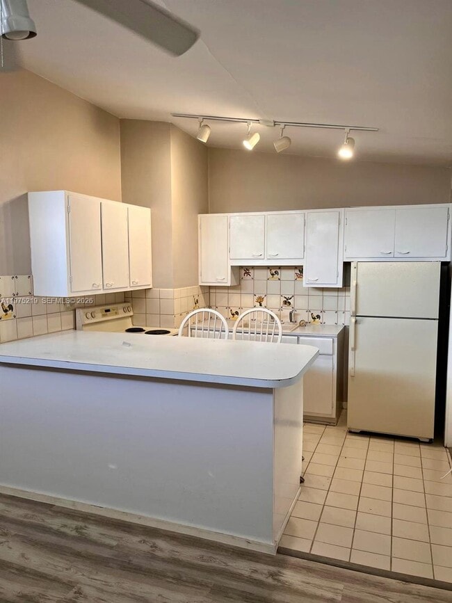 Photo - 1070 98th St Unit 16