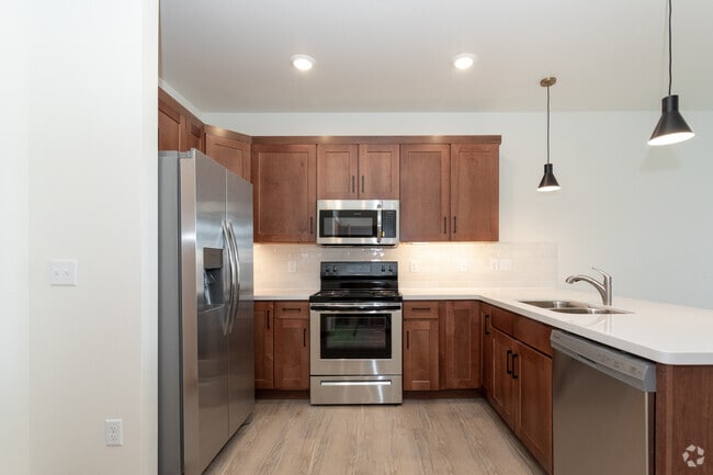 1BR, 1BA - 691SF